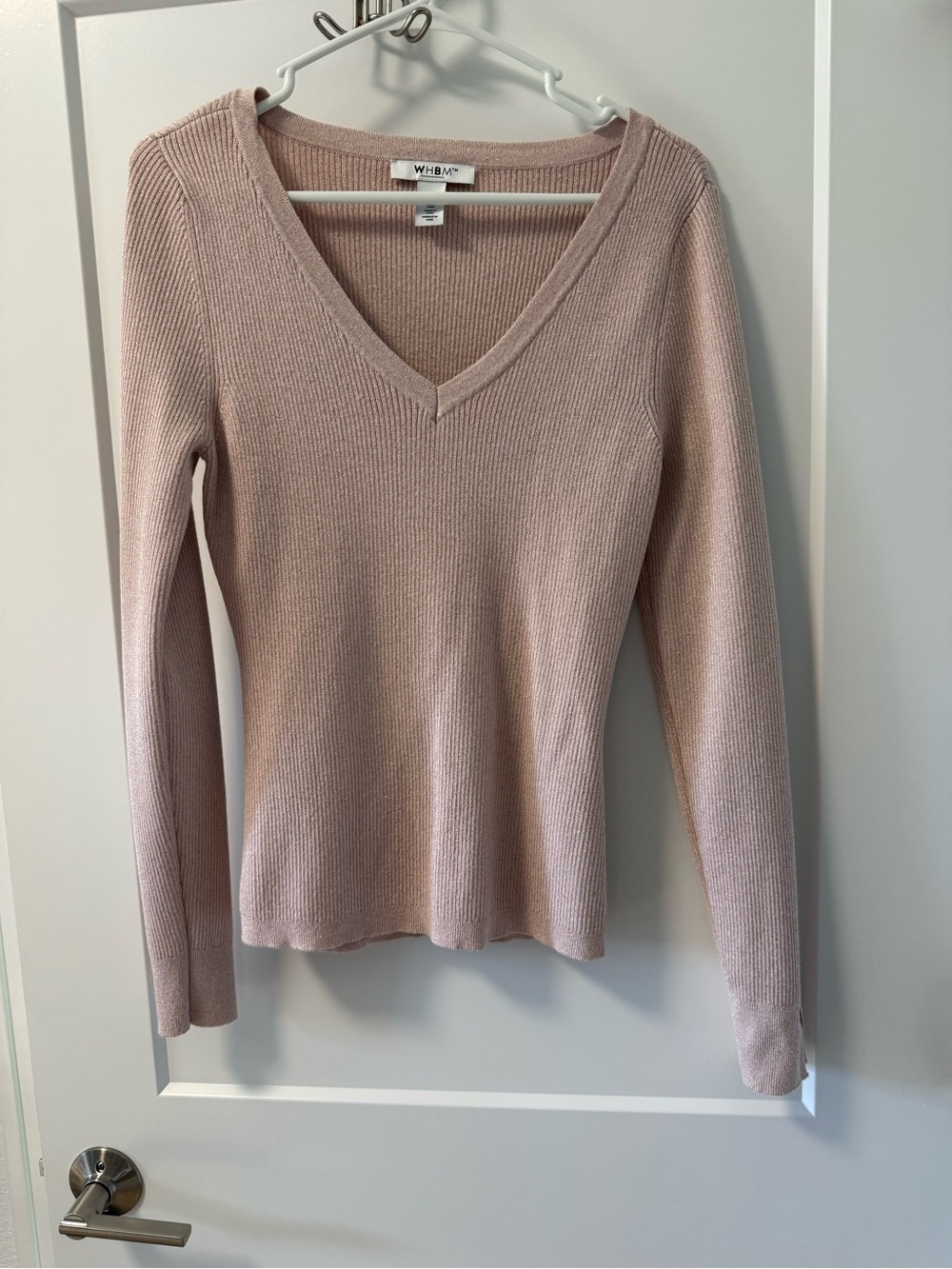 WHBM White House black market Blush Ribbed V-Neck Sweater